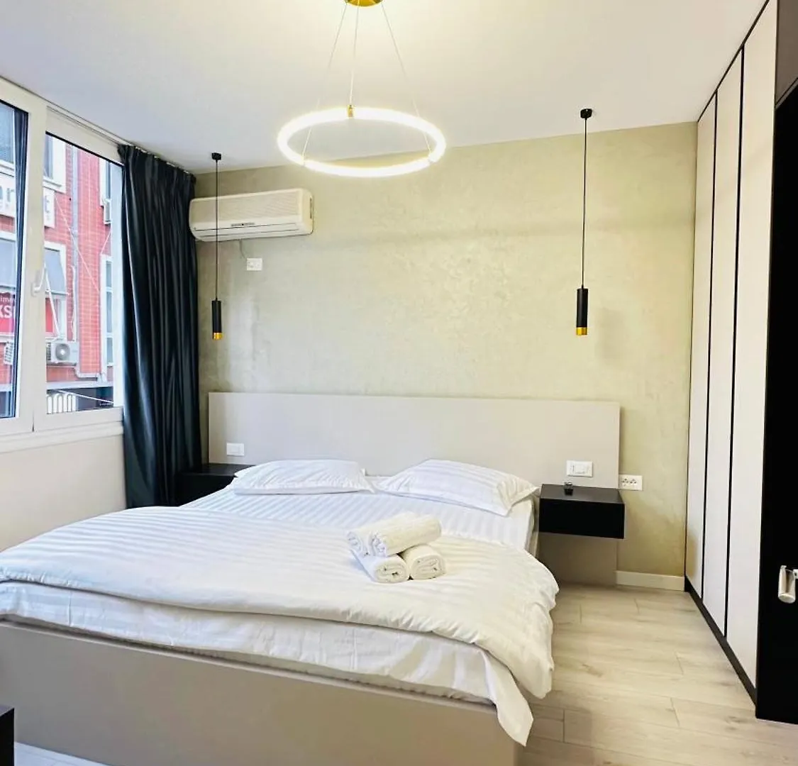 Luxurious Central Stay - Self Check-In Tirana