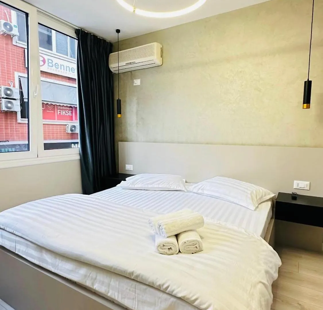 Luxurious Central Stay - Self Check-In Tirana Albania